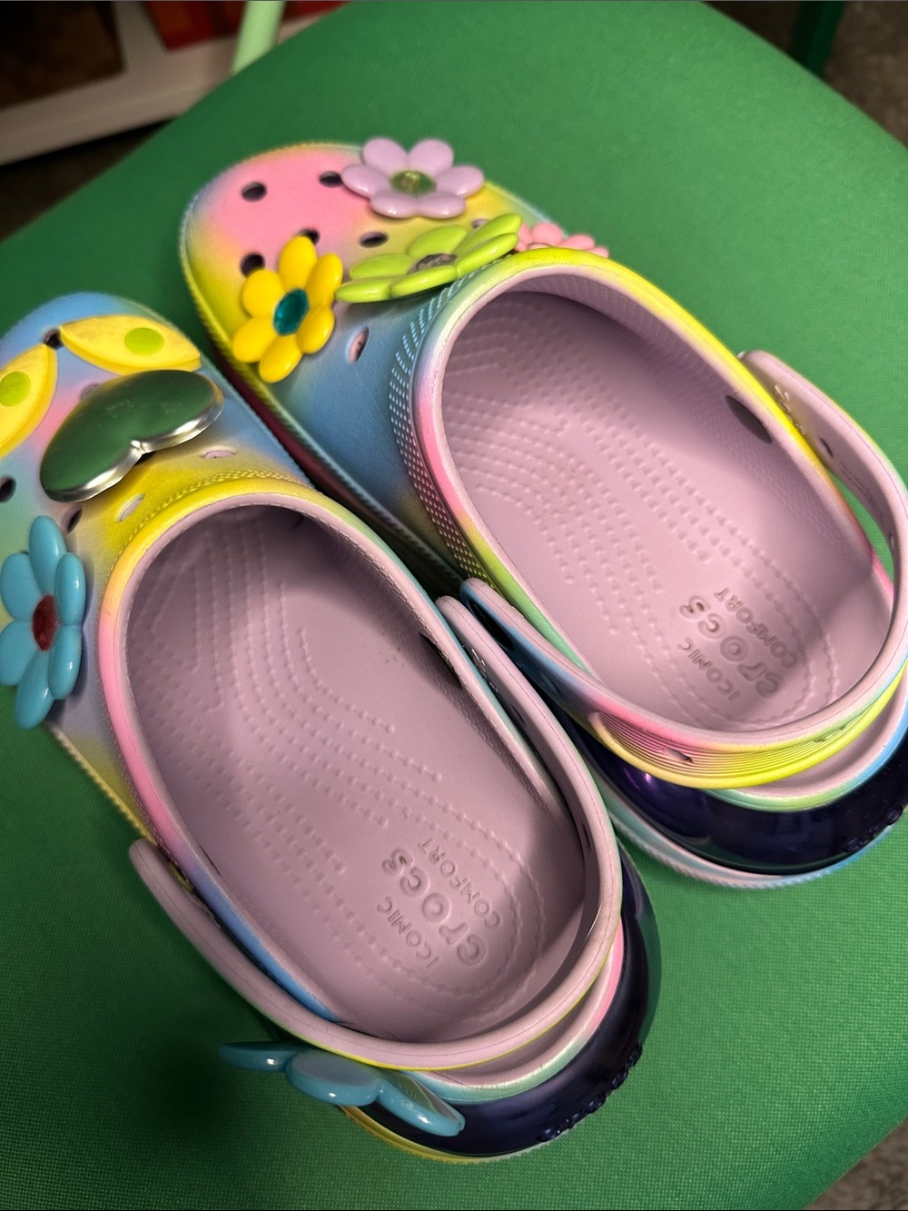 Lazy Oaf x Crocs Mega Crush Clog - Picture 2 of 4
